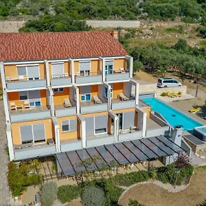 https://villa-sunce.primorje-gorskikotar.com